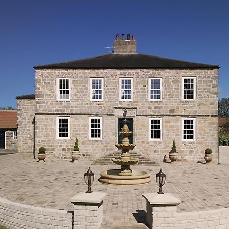 Killerby Old Hall With Hot Tub And Swimming Pool Scarborough Eksteriør bilde
